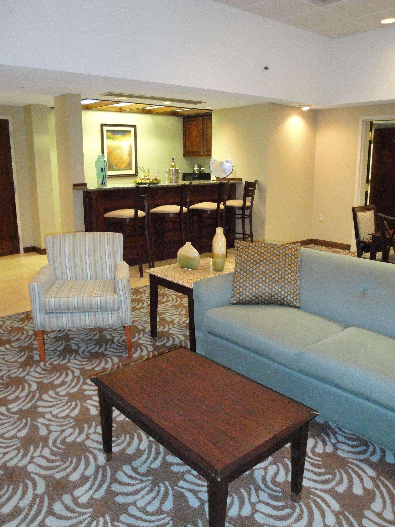 Doubletree By Hilton Augusta Hotel Room photo